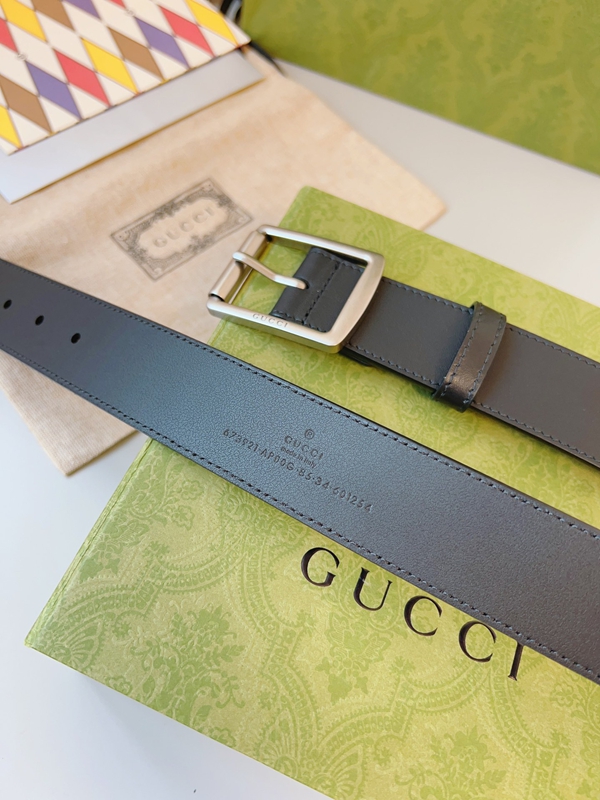 スーパーコピーグッチベルト側面デザイン